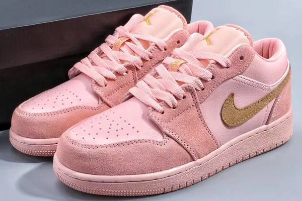 Women Jordan 1 Low (Classic)